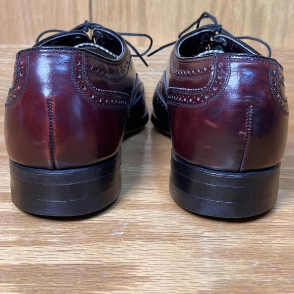 Vintage Florsheim Classic Burgundy Leather Wingtip Dress Shoes Men's Size  9.5